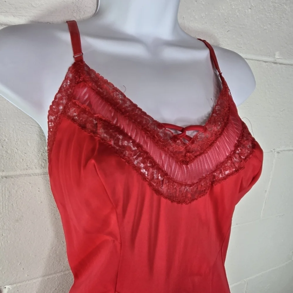 Vtg 50s 60s Cherry Red Nylon Lace Full Slip Dress 40 - Picture 10 of 10